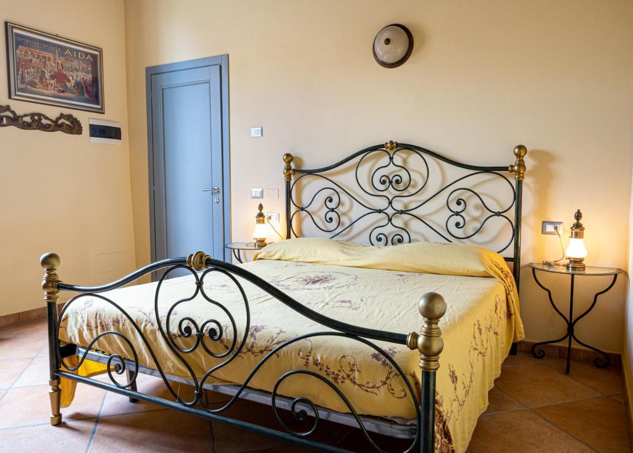 Bed and Breakfast Fermo Della Guazzona Busseto Exterior foto